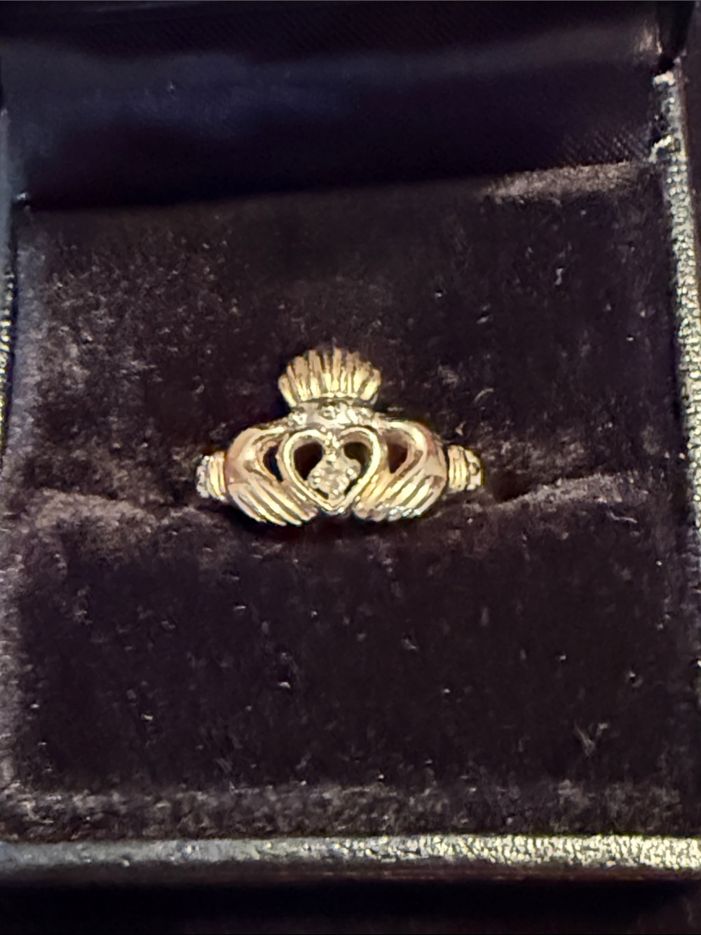 Claddagh 10k Gold Ring - Classic Irish Design and a Diamond set in the middle.